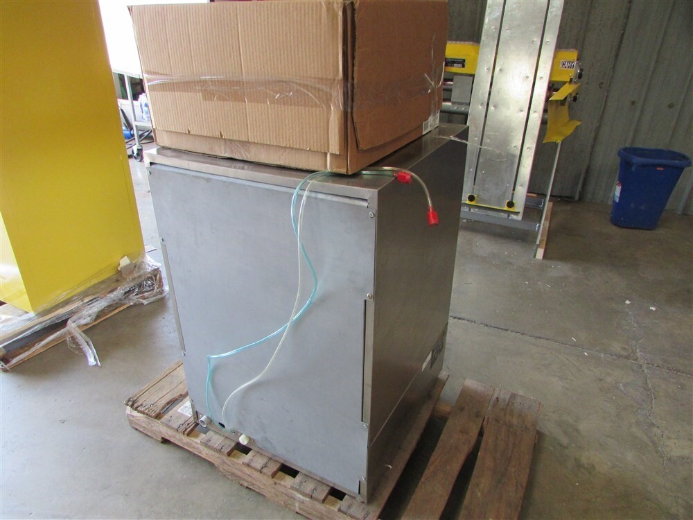 Blakeslee UC20 Dishwasher (see description for condition)