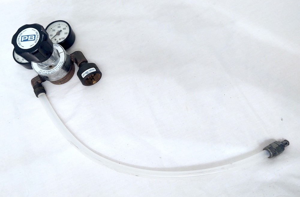 Puritan Bennett Pressure Regulator Model 30