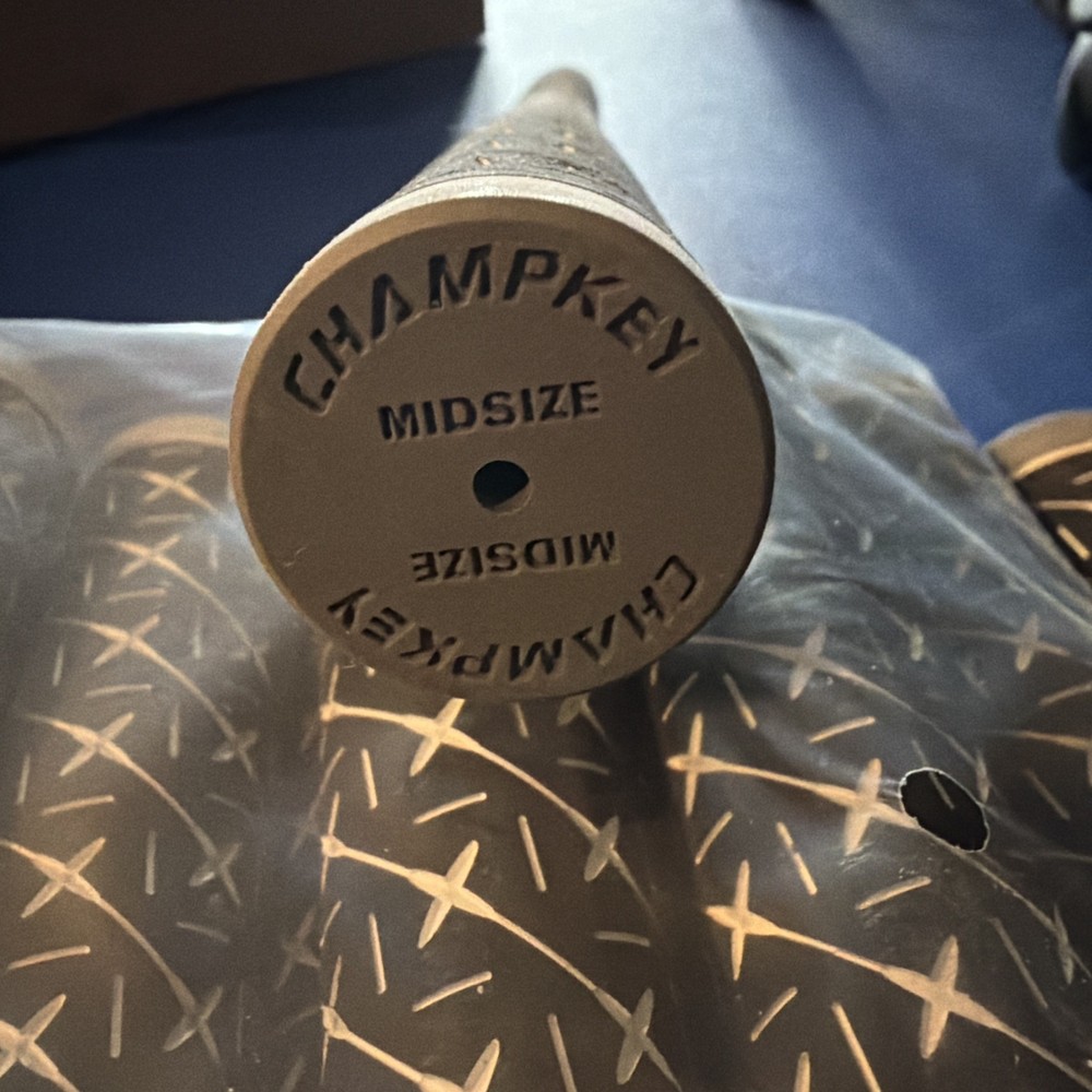 Champkey Midsize Grips - Qty 19