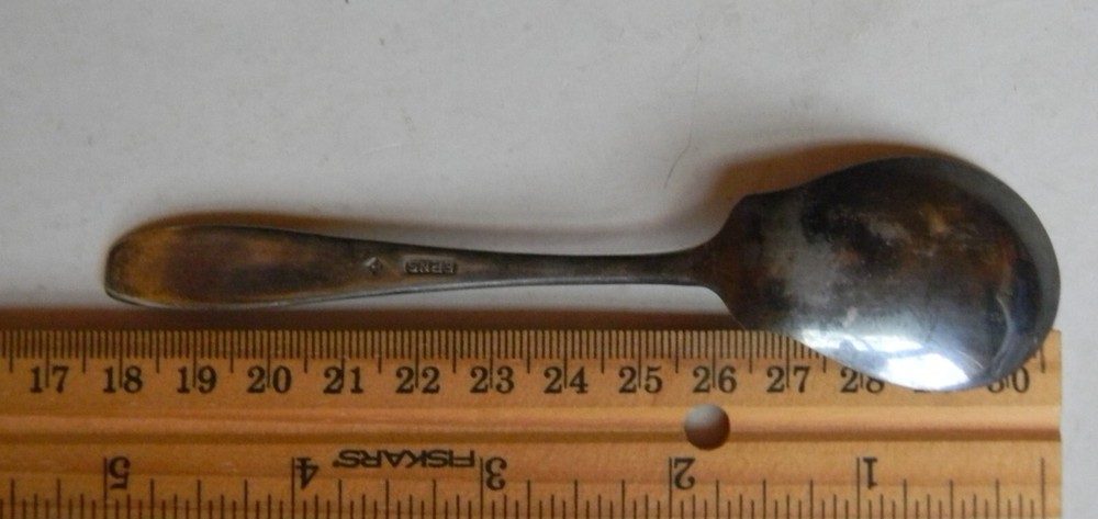 EPNS B in a Diamond Hammered Oval Antique Pattern Silverplated Sugar Spoon