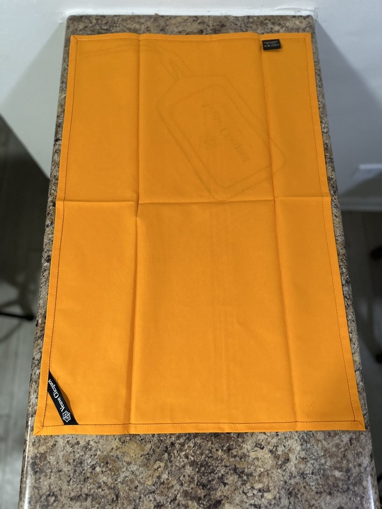 veuve clicquot serviette