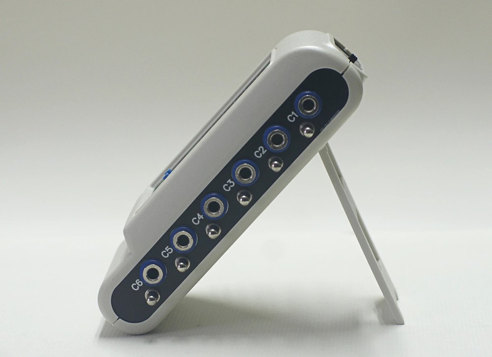 ECG Signal Generator Signal Source Simulator Can Load Waveform Data