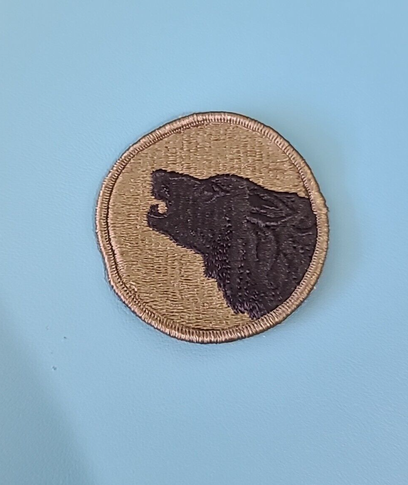 104th Training Division-Merrowed Edge-Snow Back Patch---------WW-II (1 Patch) *