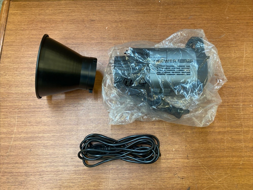 NEEWER CB60 RGB Video Light