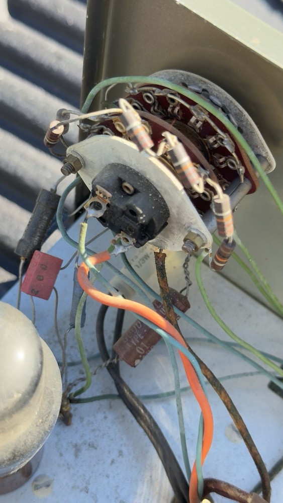 Vintage Heathkit Condenser Checker POWERS ON NOT TESTED