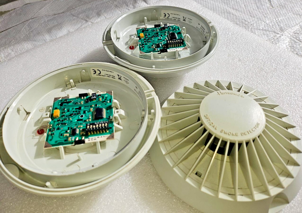 Autronica BHH-31A optical smoke detector.