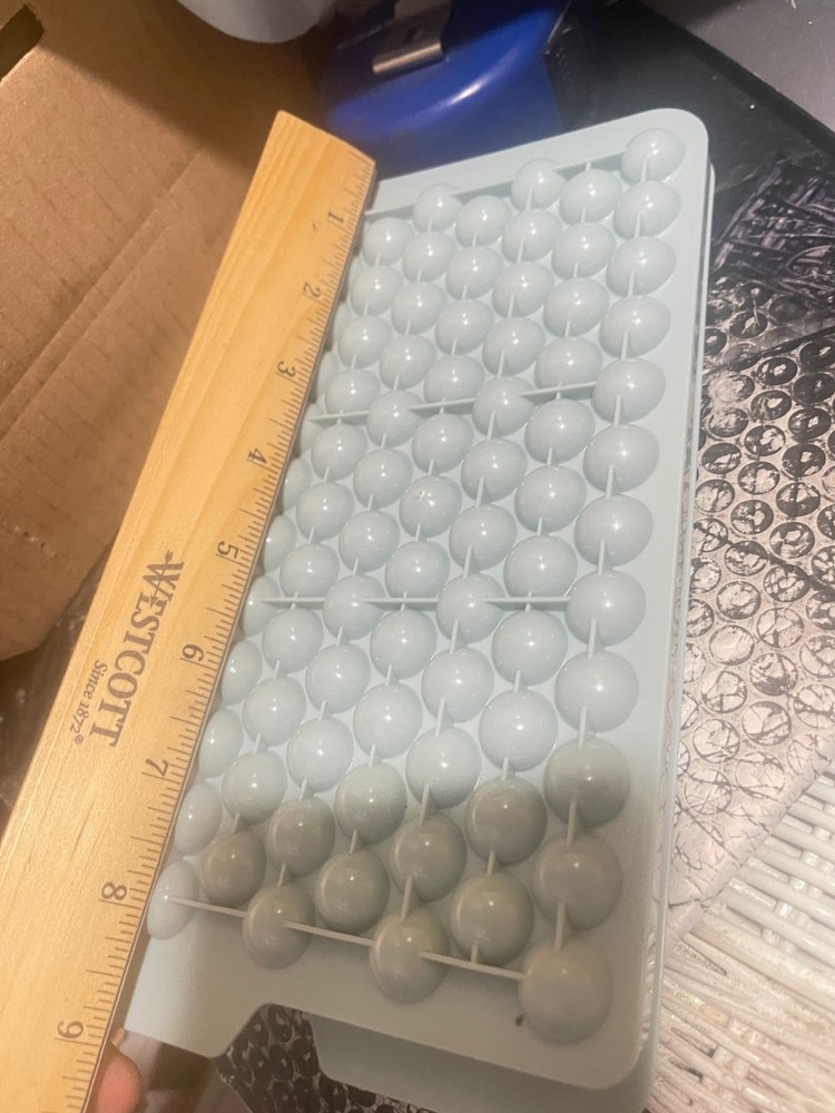 EACH ITWIST Round Ice Cube Tray DIY(M11)