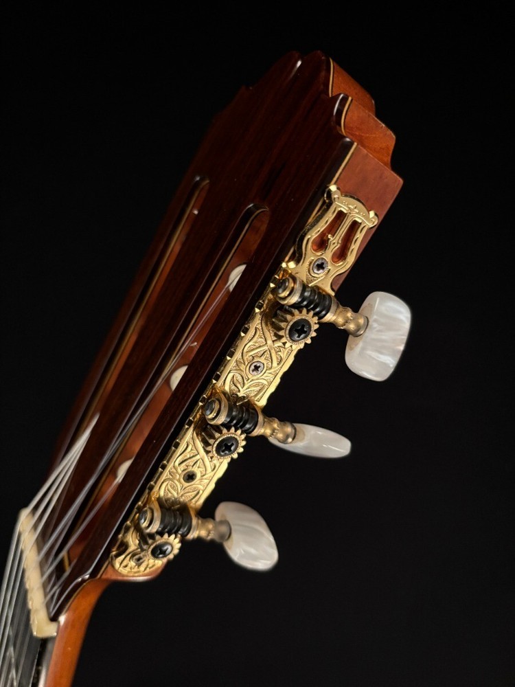 1986 Michael Thames Classical Guitar #62