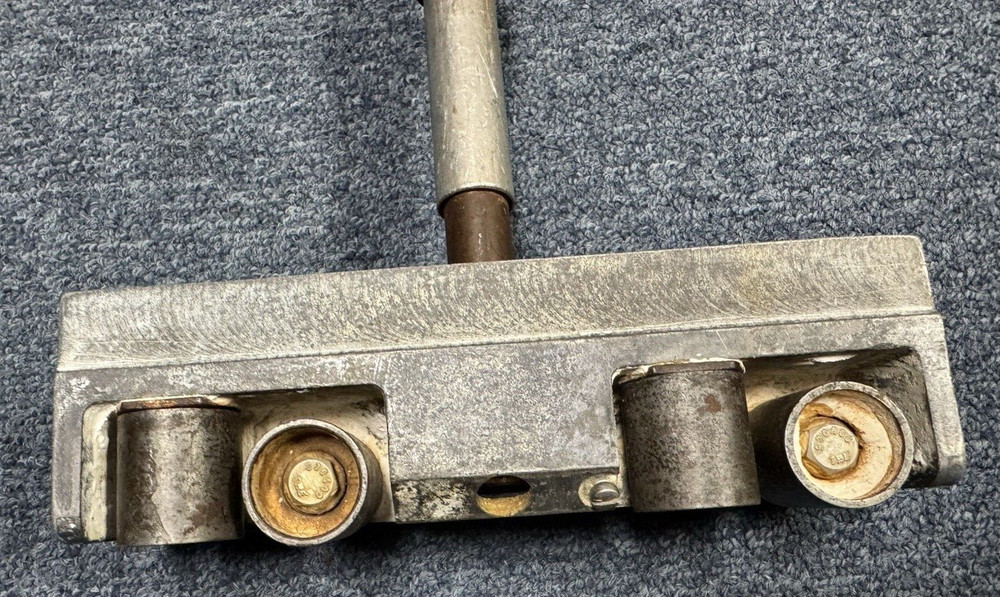 Tapetech Corner Roller With Handle