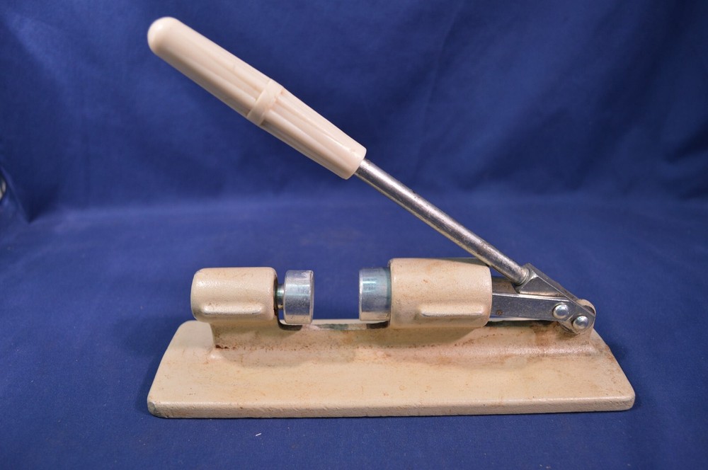 Cast Iron & Metal NutCracker,Nut Shell Cracker,Plastic Handle,C