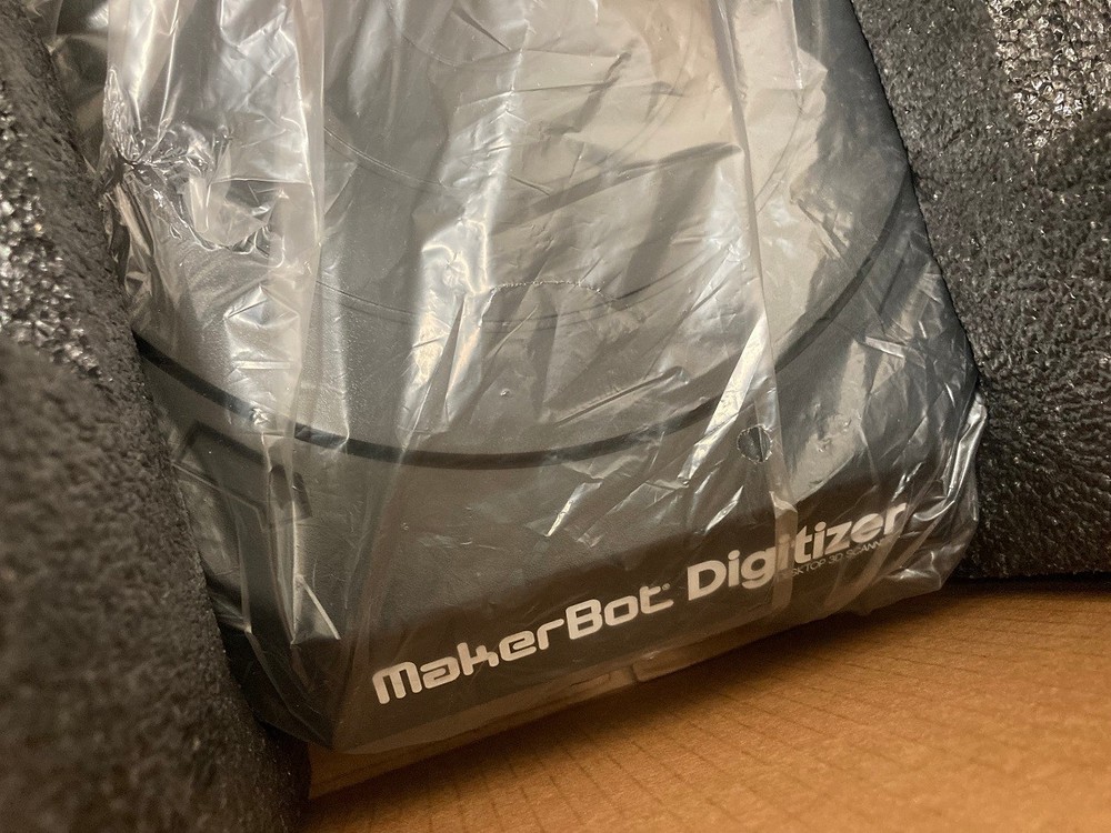MakerBot Digitizer Desktop 3D Scanner