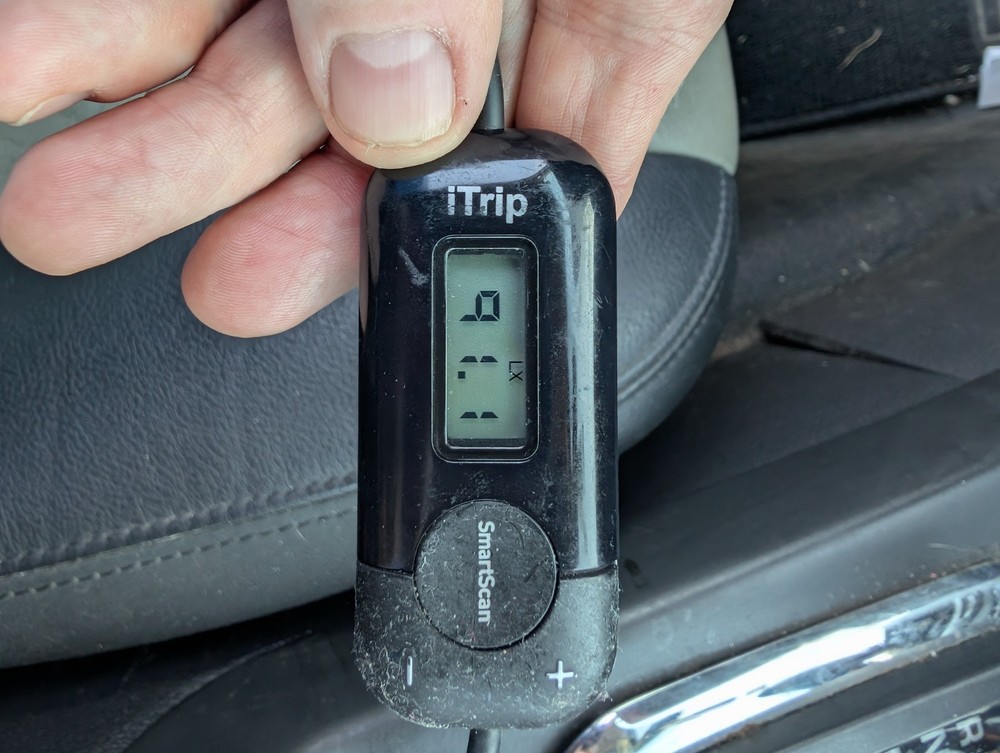 Griffin iTrip SmartScan FM Transmitter Male Plug