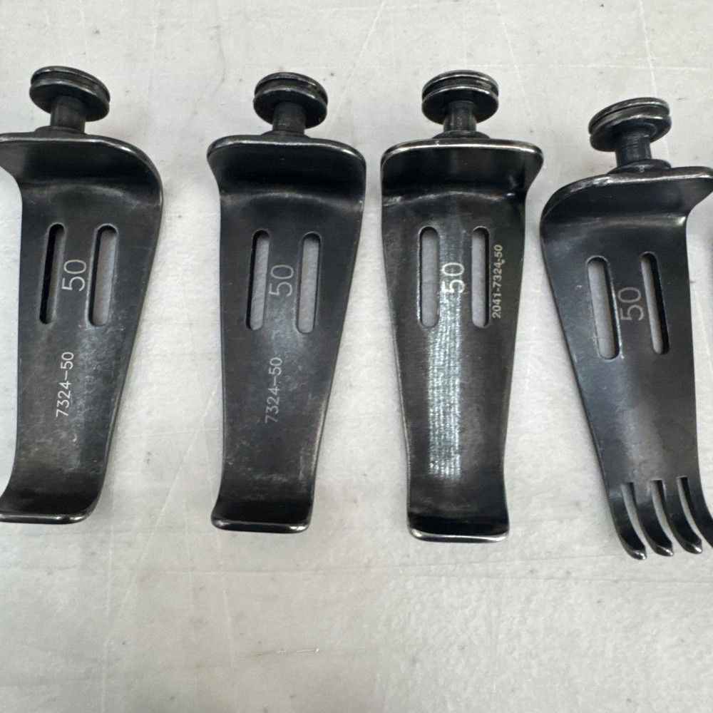 Retractor Blade. Assorted Mix Lot Of 28