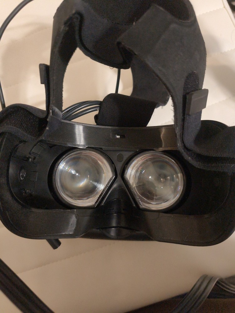 HTC Vive VR Headset (read description)