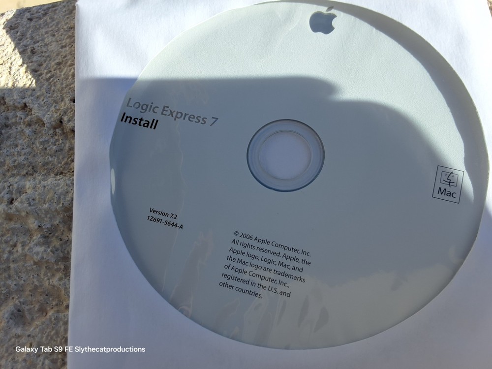 Apple Logic Express 7 Music Editing/Composing Software w/ Key (Mac)