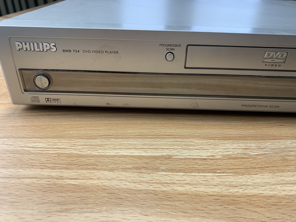 Phillips DVD Player Silver DVD724 Remote Included