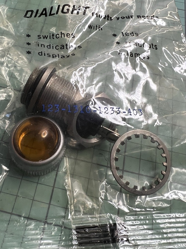 Indicator Panel Light DIALIGHT vintage 123-1310-1233-403