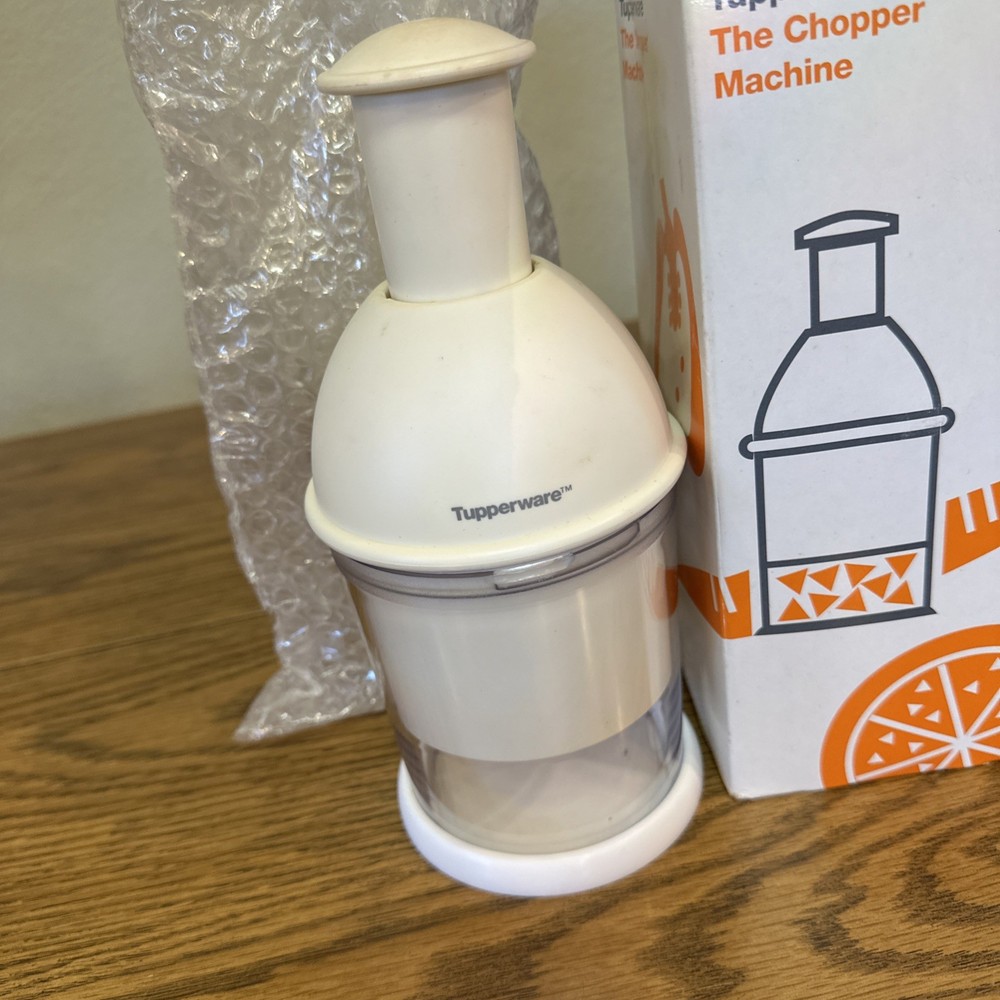 TUPPERWARE NEW CHOPPER MACHINE Chop Dice Mince Vegetables Fruit Spices NEW!