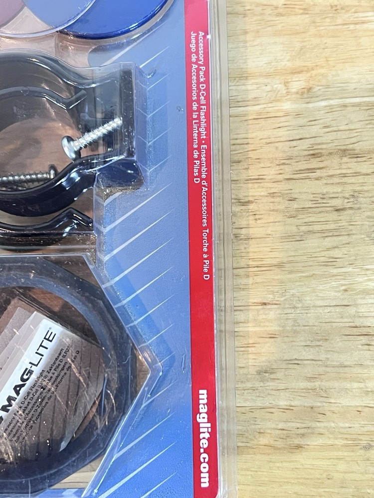 Maglite ASXX376 Flashlight Accesory Pack for D-Cell Flashlights