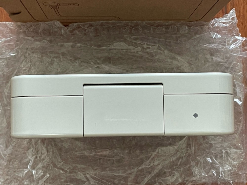 Muji smartphone speaker splash proof