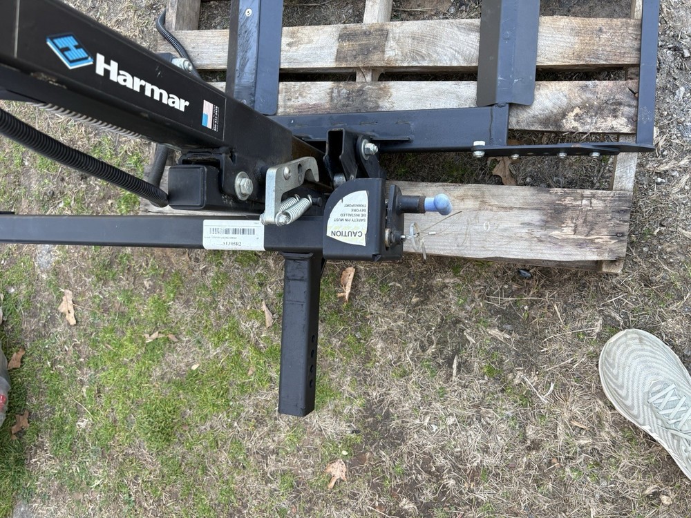 Harmar AL 160-Scooter lift