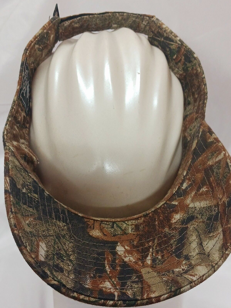 CAMOFLAUGE MOSSY OAK VISOR WITH ADJUSTABLE BACKING NWT