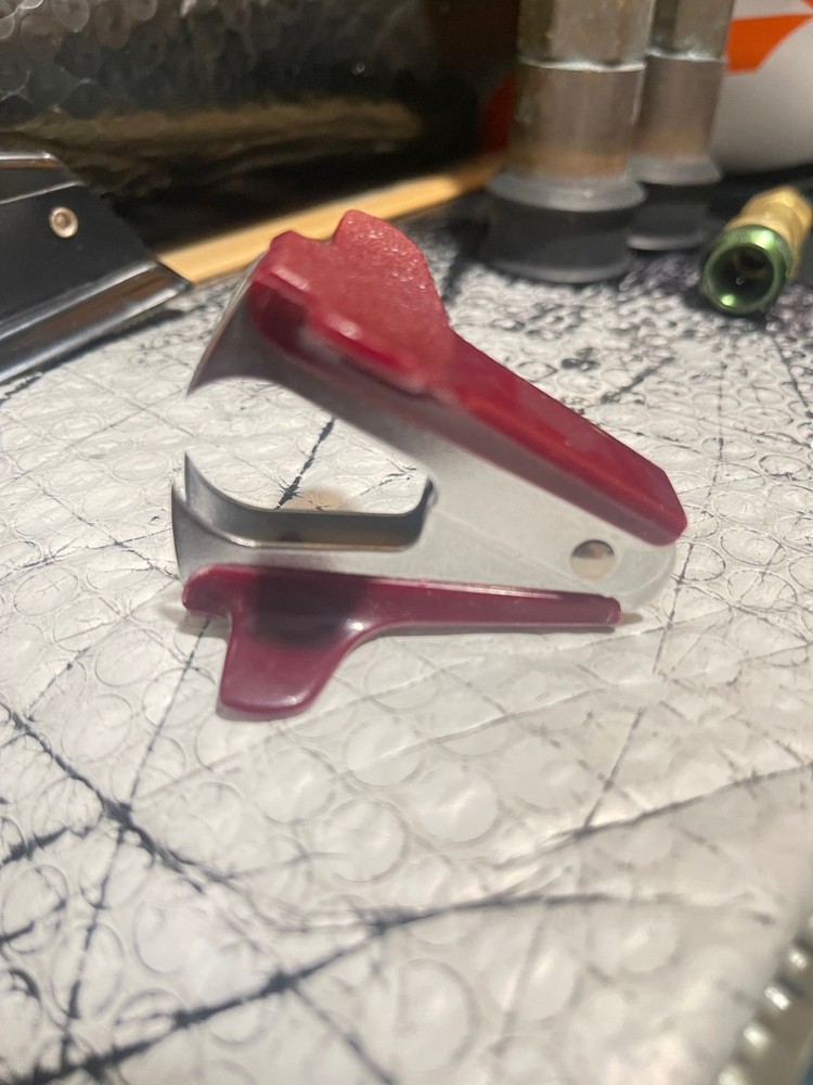 Staple Remover Plastic (M5,5C,K14)