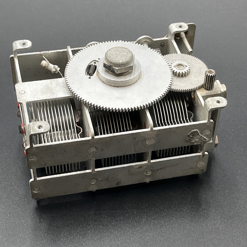 Vintage Multi-Gang Variable Capacitor Tuning Unit Radio Untested