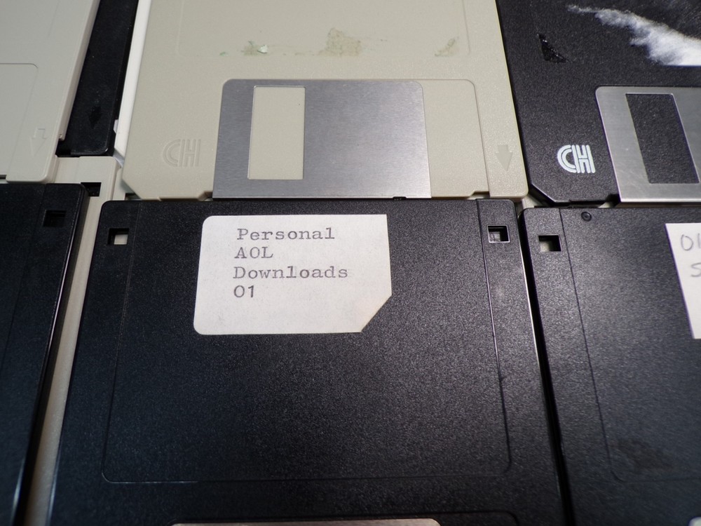 Blanks Utilities Programs 3.5" Floppy Disk Lot of 100 Untested Some Apple Format