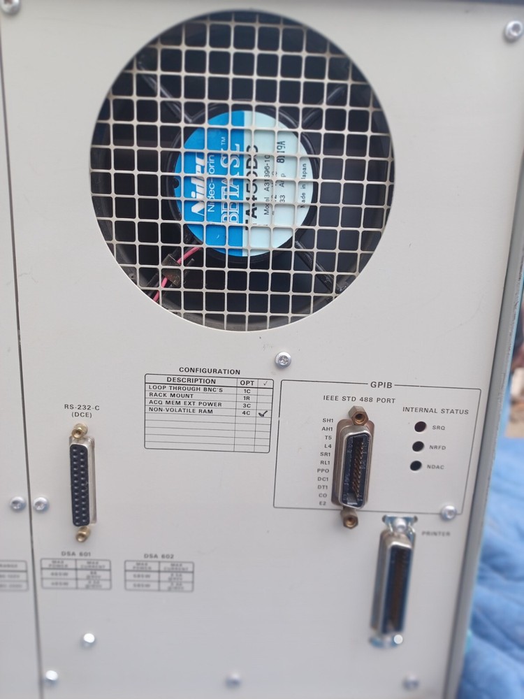 TEKTRONICS DSA 602 DIGITIZING SIGNAL ANALYZER
