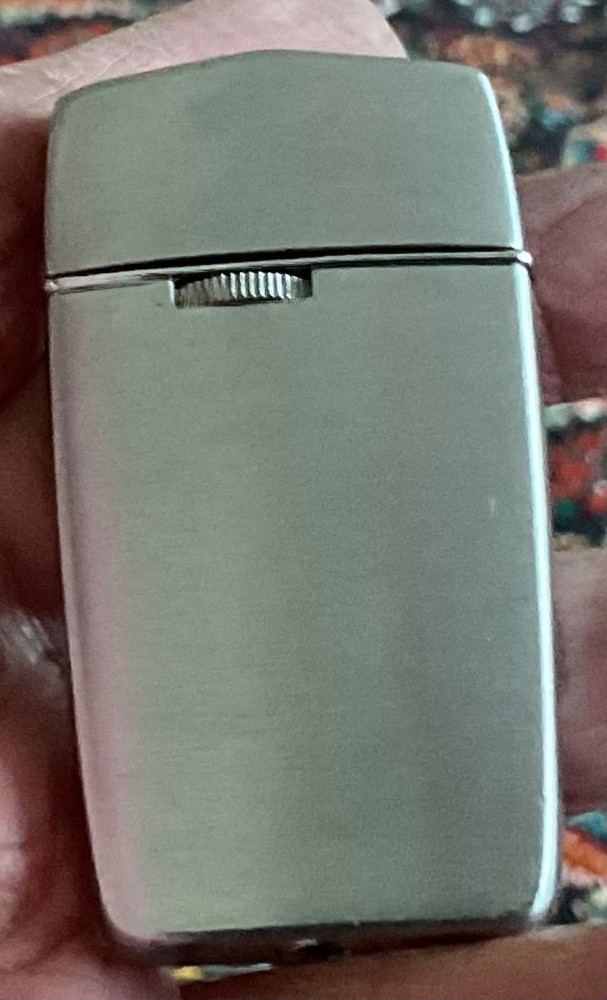 Vintage Ronson Varaflame lighter / Germany / Serviced.