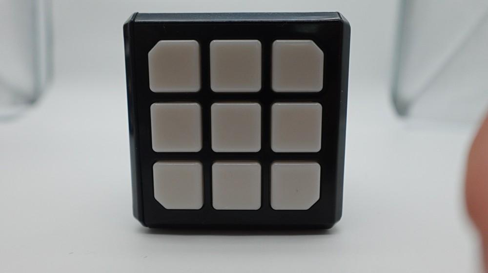 Winning Fingers Flashing Cube 4-in-1 Memory Brain Handheld Electronic STEM Game