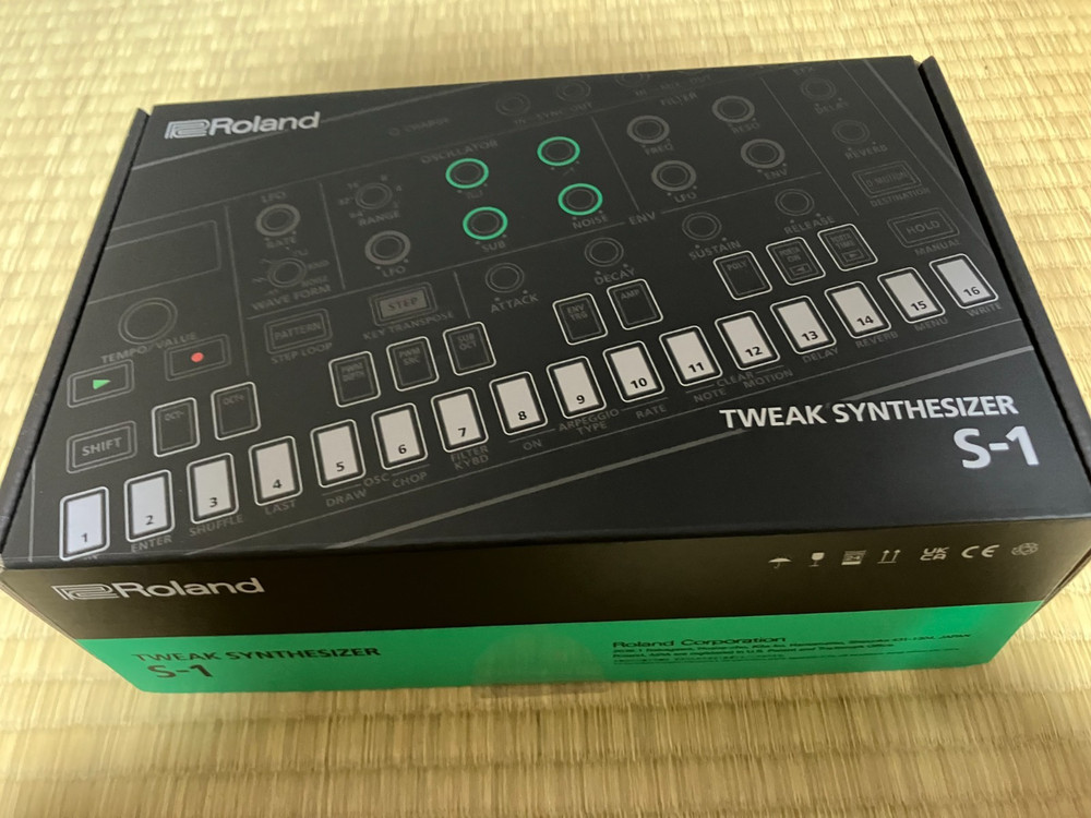 Roland S-1 Tweak Synth Compact Polyphonic Sound Module Synthesizer