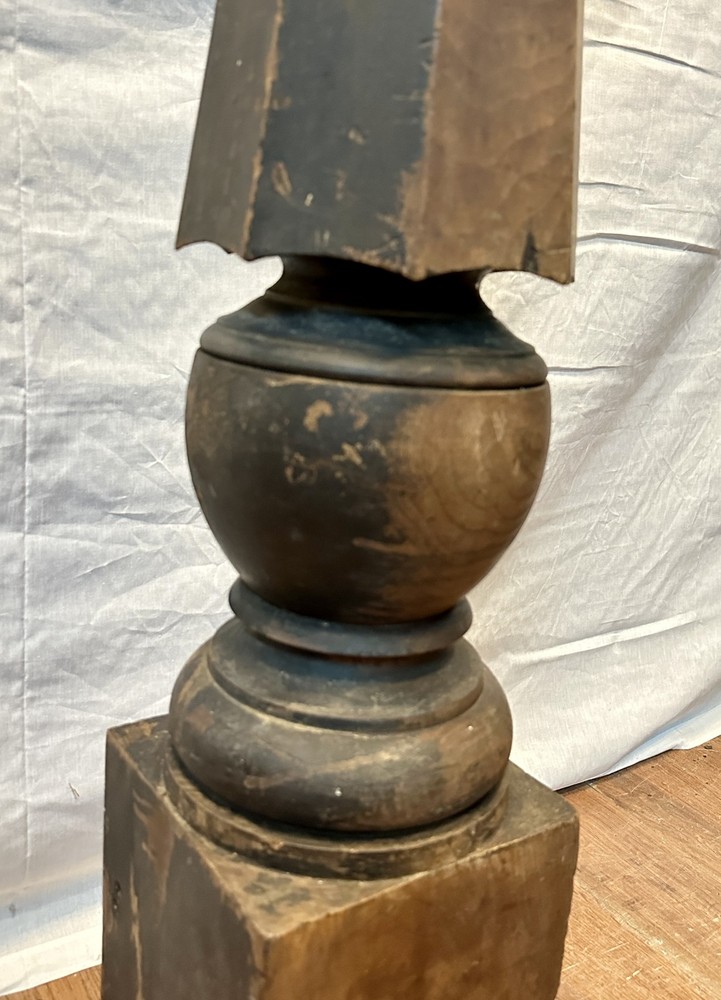 Octagonal Walnut Newel Post GA20419