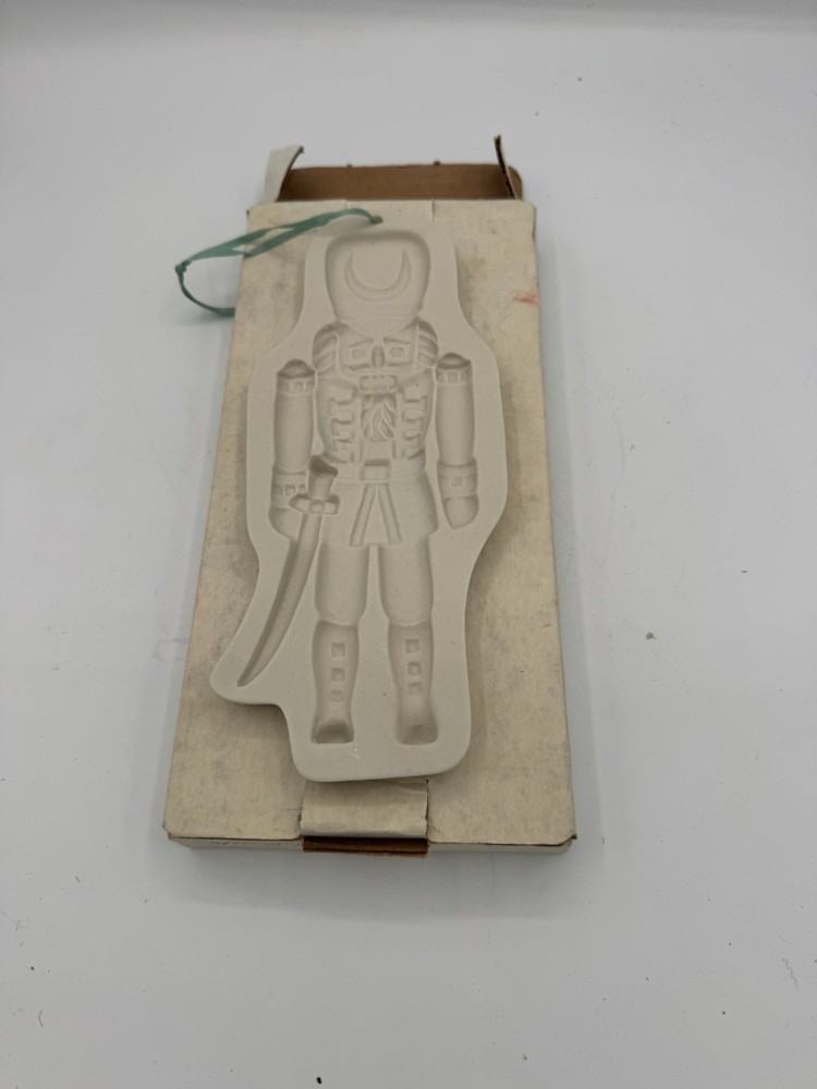 Vtg Hsrtstone Pottery Nutcracker Stonware Cookie Mold