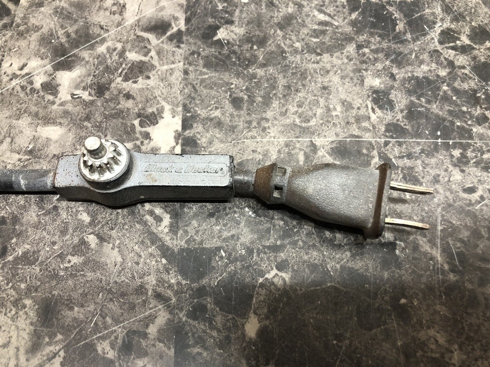 Black & Decker 3/8" Variable Speed Reversable Corded Drill Model 7144 with Chuck