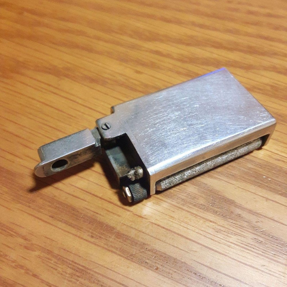 Working dunhill oil lighter silver without box