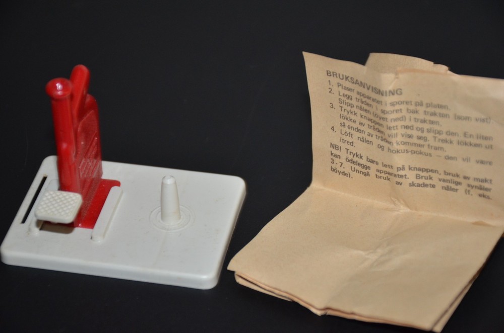 Vintage Witch Automatic Sewing Needle Threader Instructions and original box