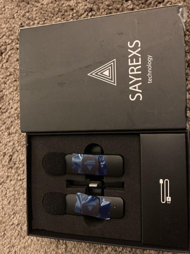 SAYREXS 2 Pack Wireless Lavalier Microphones for Apple Devices