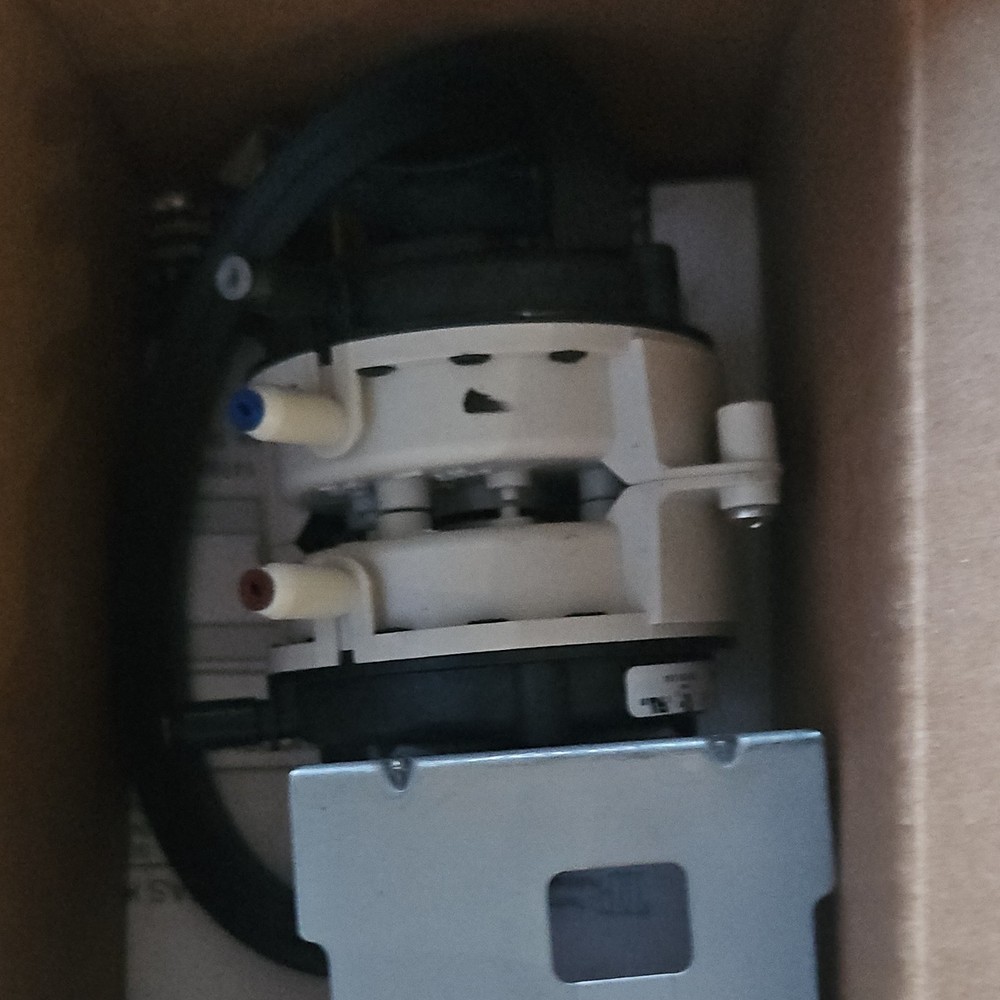 14T64 Pressure Switch