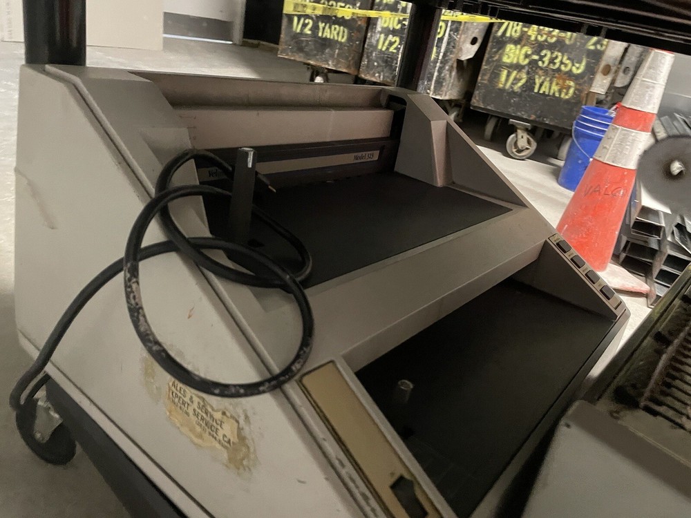 GBC Velobind Binding Machine Model 323 - Great Working Condition.