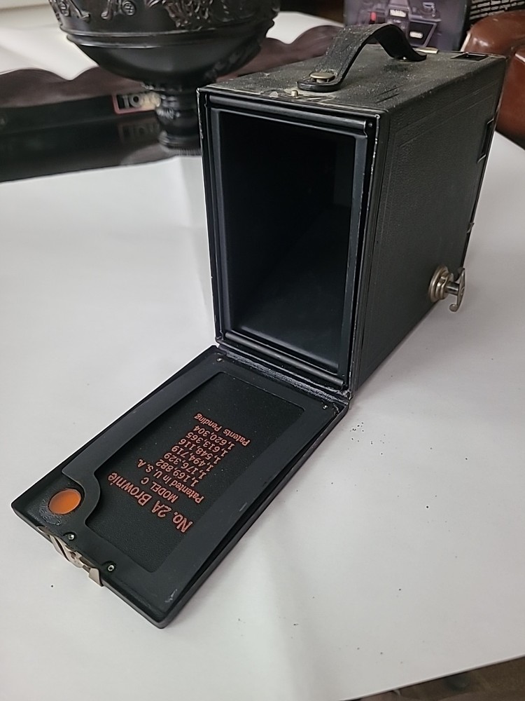 Kodak Brownie 2A Model C Antique Camera Untested