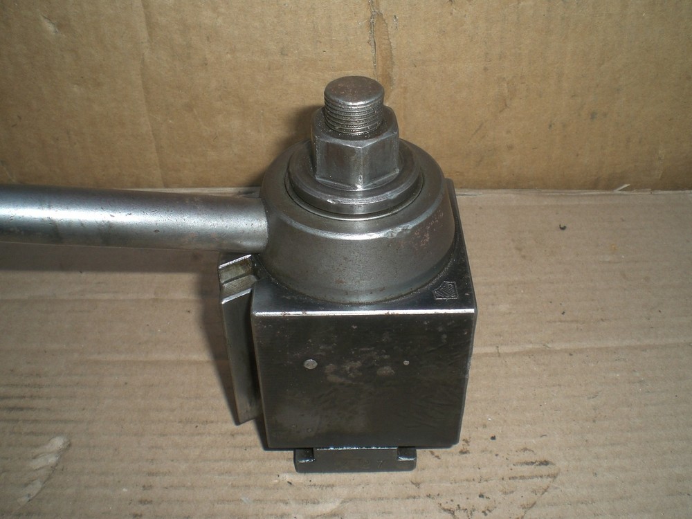 Genuine Aloris CXA tool post with 4 tool holders