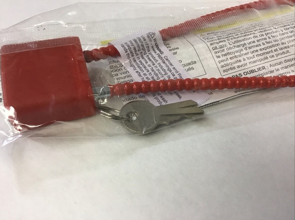 Firearm Cable Lock W/2 Keys (Red). #35-17