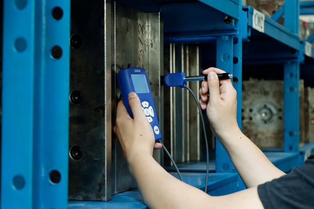 1PCS NEW Linshang Leeb hardness tester split type LS251D