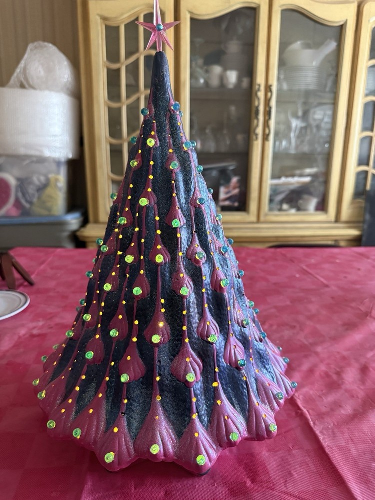 15 Inch Modern Lava Tree