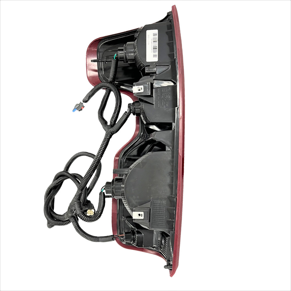 [Non-LED] For 2019 - 2025 Chevy Silverado 1500 PU Passenger Side Tail Light RH