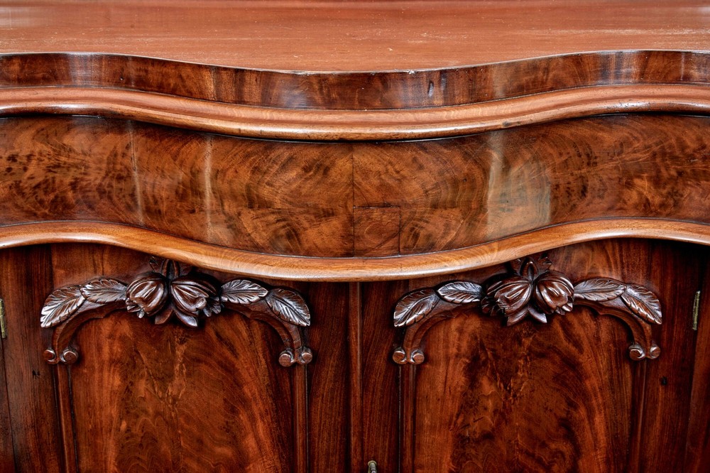 HIGH VICTORIAN SHAPED FLAME MAHOGANY MIRRORED SIDEBOARD