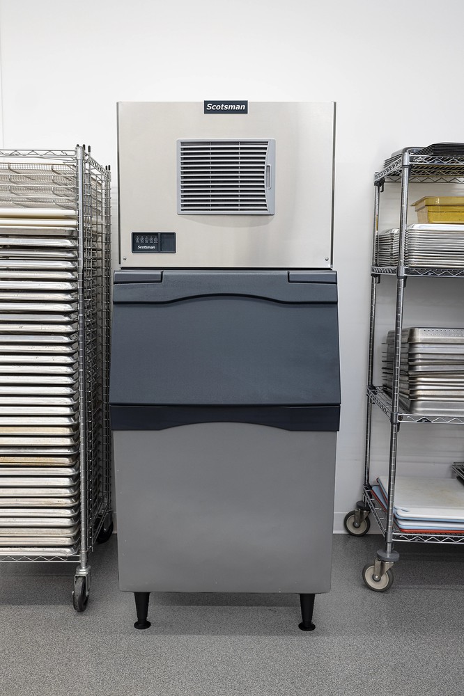Scotsman MC0330MA-1 Prodigy ELITE 30" Air Cooled 400 lb Medium Cube Ice Machine