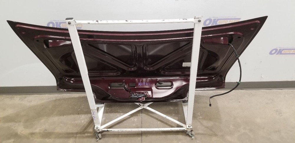 96 CHEVY IMPALA SS REAR TRUNK DECKLID ASSEMBLY WITH SPOILER MAROON